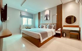 Ken Hotel
